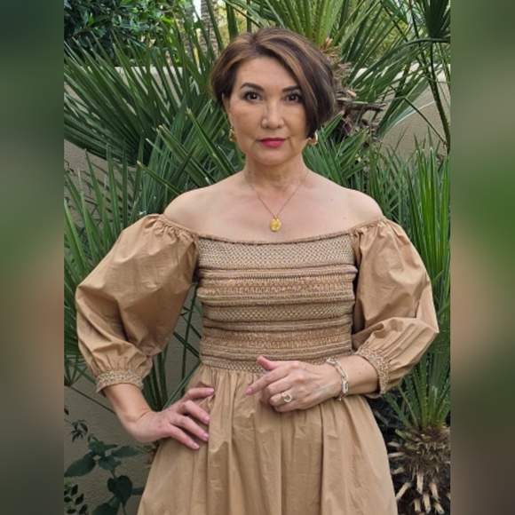 EUC Old Navy Fit & Flare Puff Sleeve Smocked Bodice Maxi Dress, Size S - Picture 3 of 8